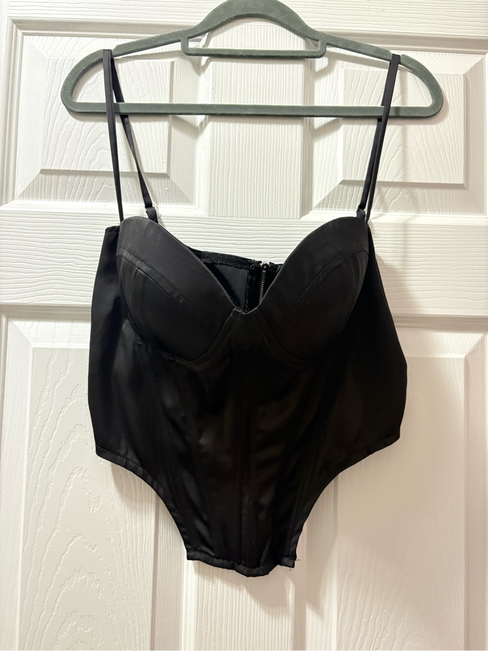 #Beyouty Black Corset Top with Zipper